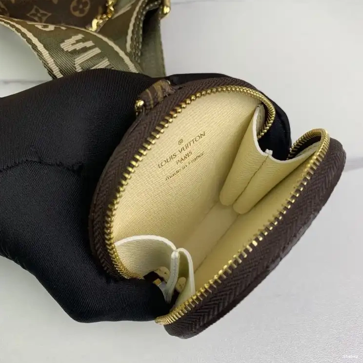 Bags 19B5710005 LV 0717